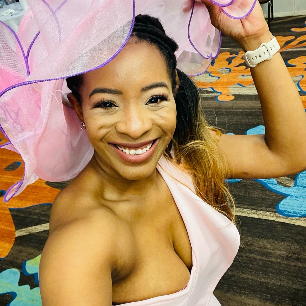 Meet your Posher, Brandi